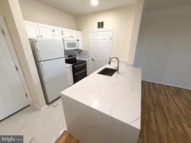 Photo - 1521 Spring Gate Dr. Unit 10309