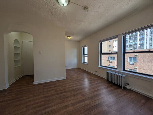Photo - 5417 N Kenmore Ave Unit 412