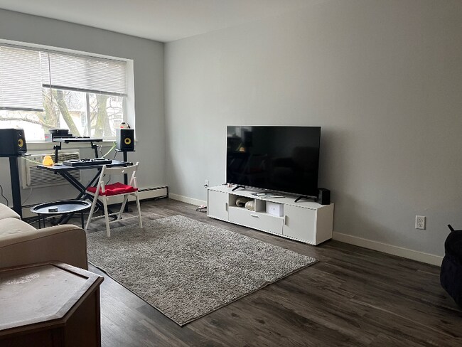 Photo - 2545 N Cramer St Unit 207