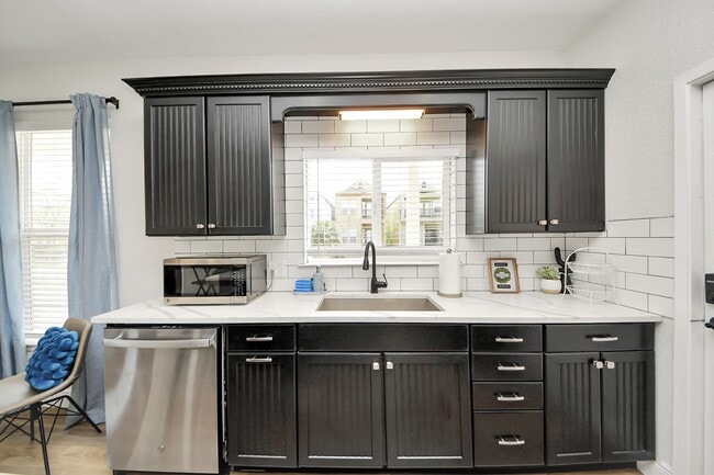 Photo - 710 Kipp Ave