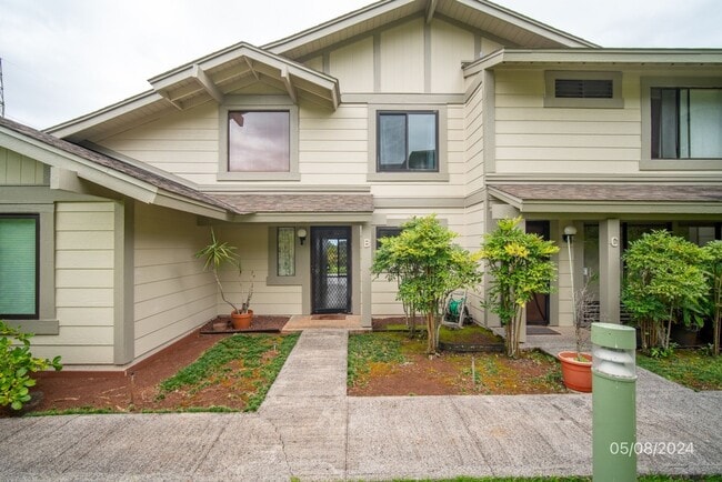 Building Photo - Available now! 2 bedroom, 1.5 Bath Townhouse at Wailuna