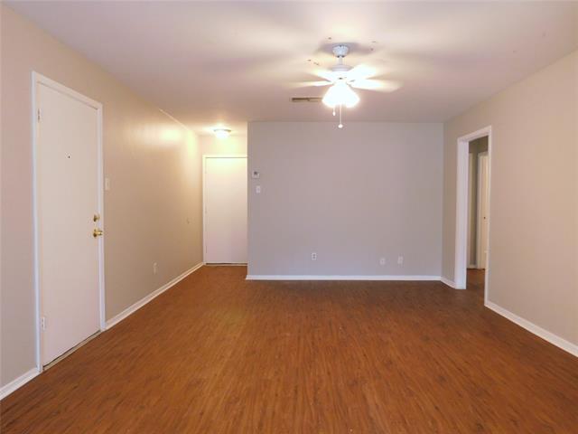 Photo - 217 Mockingbird Ln