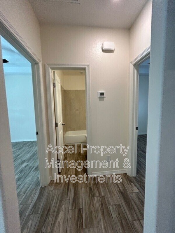 1012 W La Pointe Ave Unit 1