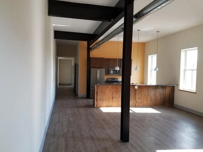 Photo - 114 2nd St Unit #103