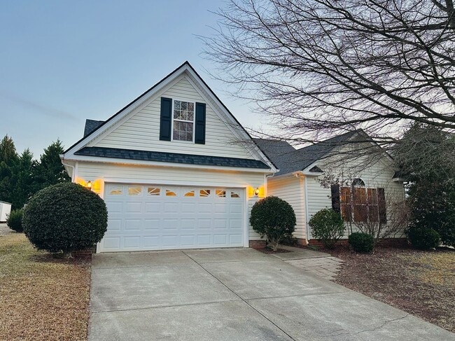 Photo - Spacious 3BD/2BA Home in Oak Park | Screened Porch | Large Backyard | 2-Car Garage