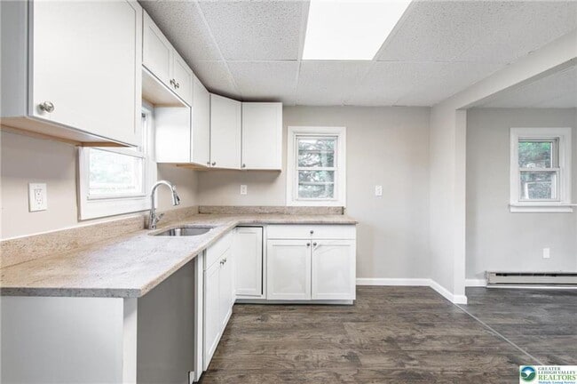 Photo - 1240 Pembroke Rd Unit 2