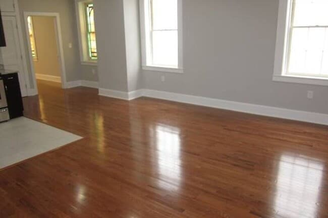 Photo - 1730 Bank St Unit 8