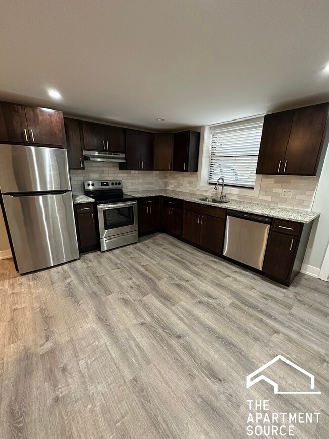 Building Photo - 918 Crain St Rental