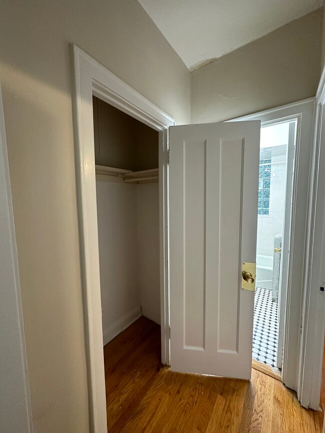 Photo - 912 Reba Pl Unit 2