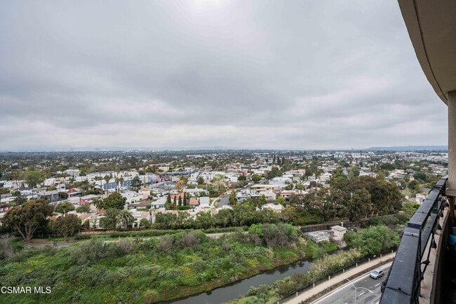 Photo - 4316 Marina City Dr