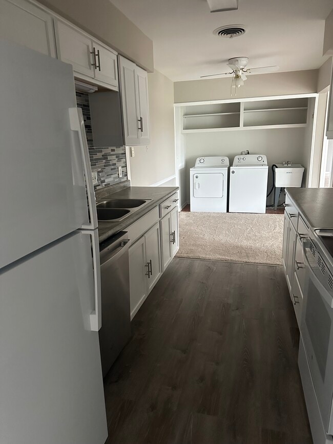 Photo - 5325 Territorial Rd Unit Apt.211