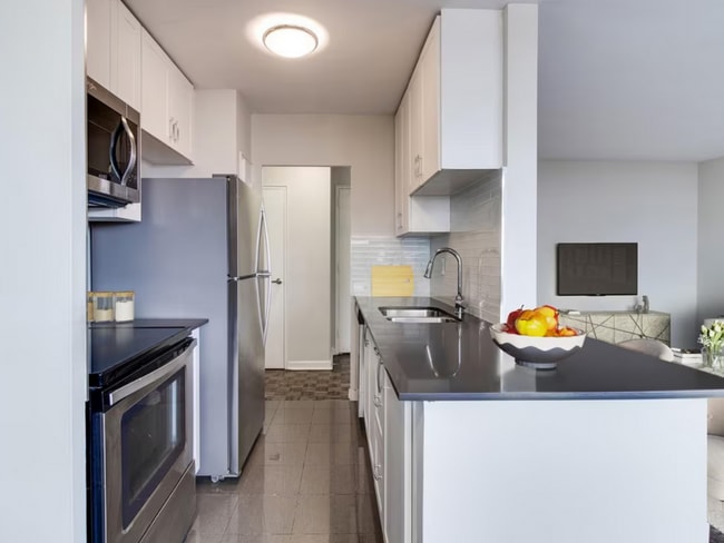Photo - Weston Road Apartments