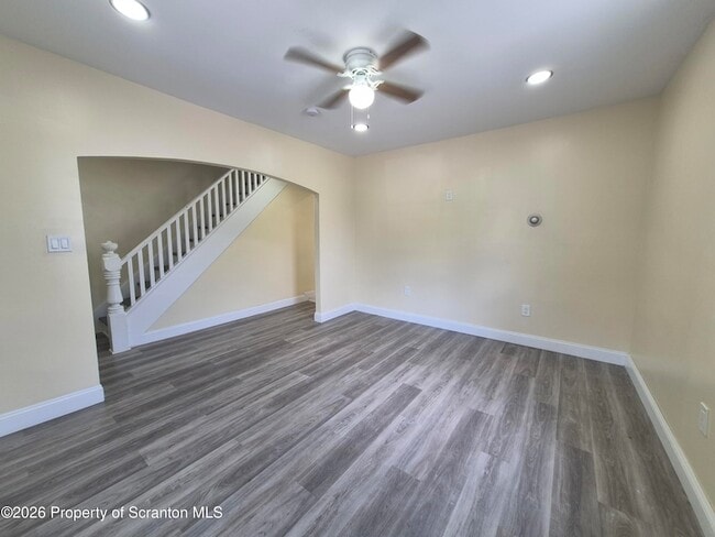 Photo - 530 Cayuga St