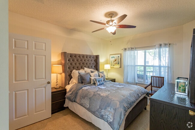 2BR, 2BA - Master Bedroom