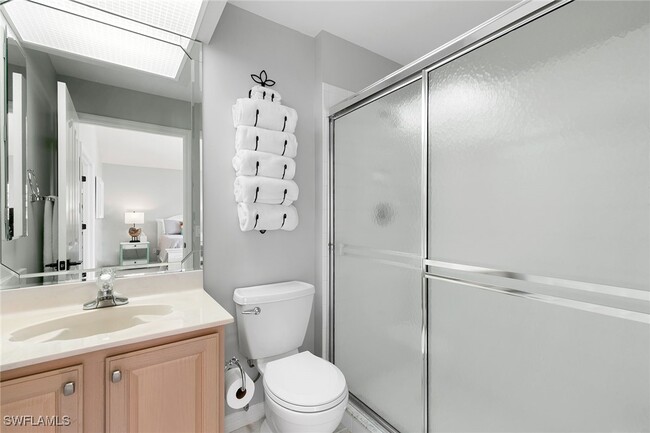 Building Photo - 8320 Mystic Greens Way Unit 1604