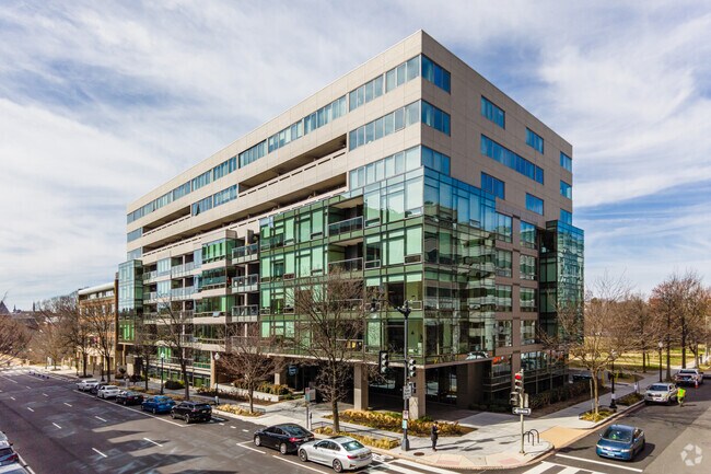 Photo - 2501 M St NW Apartments
