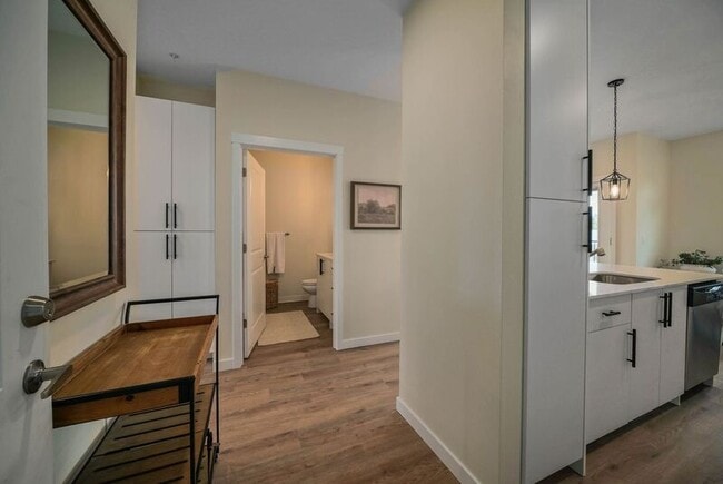 Photo - 190 Elma Ave SE Unit #102