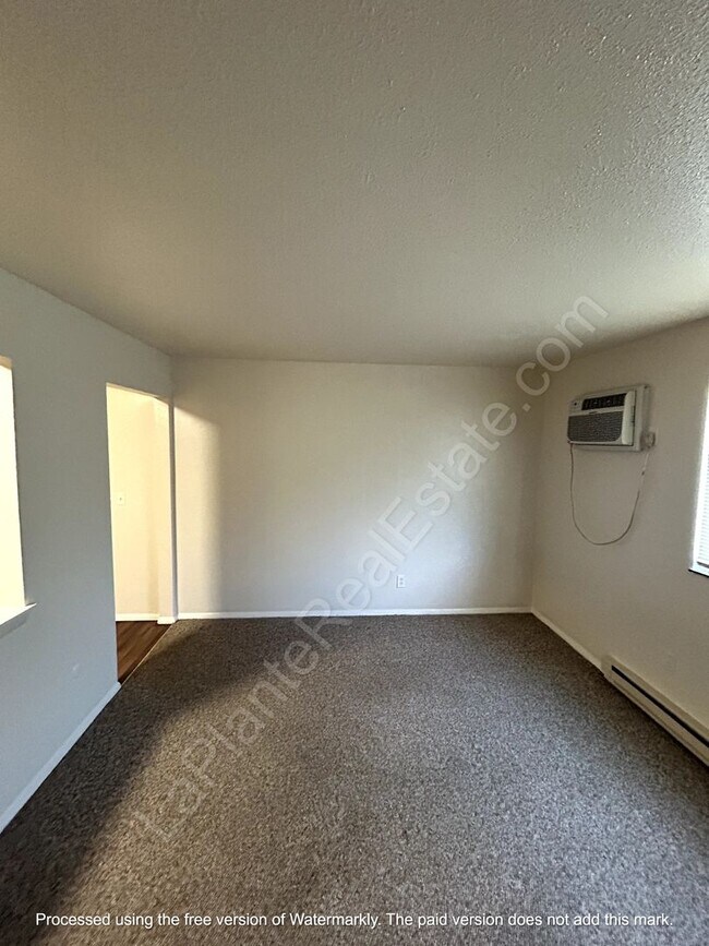 Photo - Linda Susan Arms Apartments Unit 1016 Apt. 01