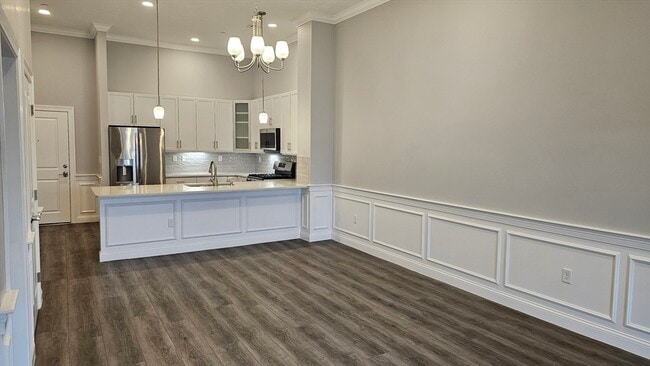 Photo - 320 Middlesex Ave Unit A406