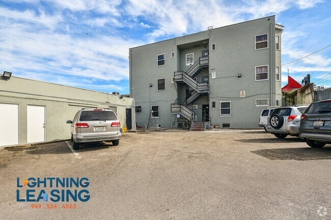 Building Photo - 723 S Alvarado St Unit 105D Rental
