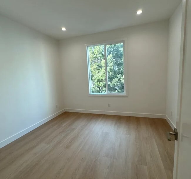 Photo - 16 Balboa St