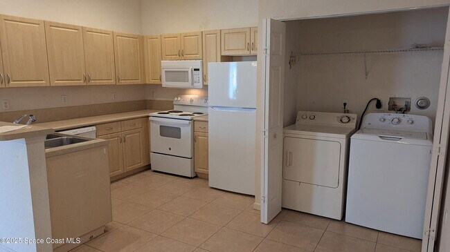 Photo - 826 Middleton Dr SW