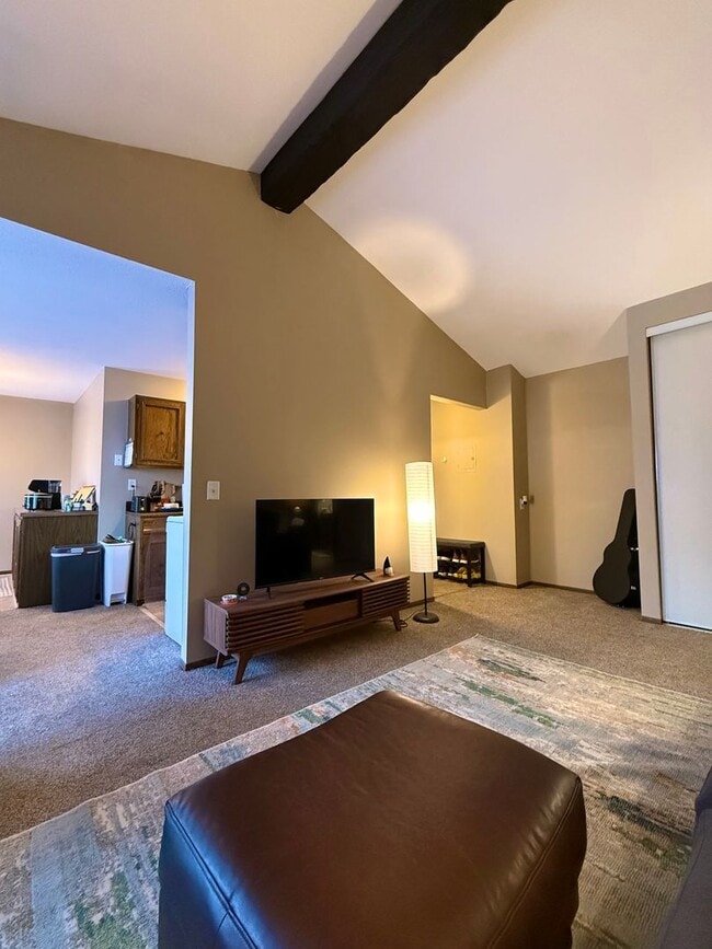 Photo - Spacious 2 bedroom in Hopkins Unit 928-5