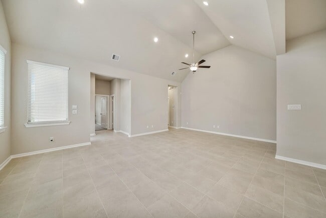 1547 Crystal Stream Dr