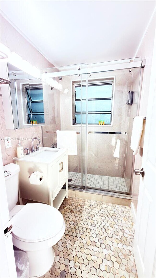 Photo - 545 Michigan Ave Unit 1