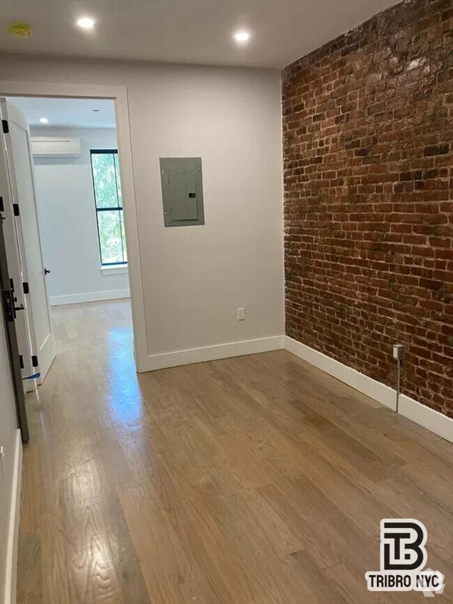 Building Photo - 0 bedroom in RIDGEWOOD NY 11385 Unit A2 Rental