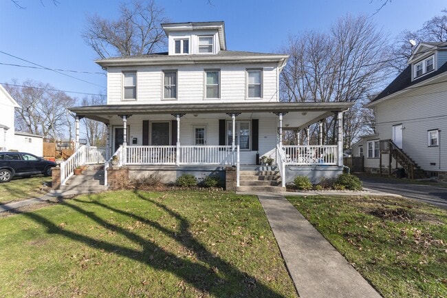 Photo - 121 7th Ave Unidad B Rental