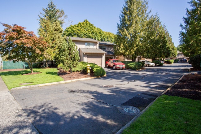 Photo - Royal Ridge Condominiums