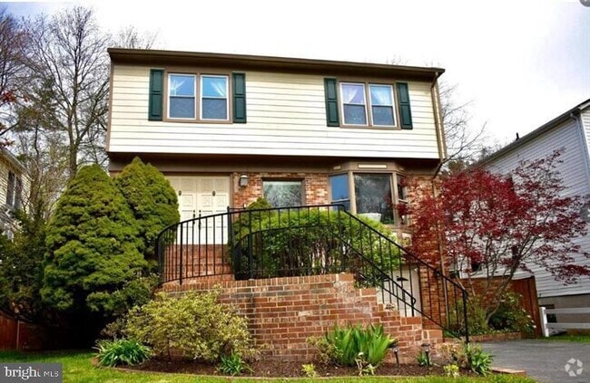 Building Photo - 6856 Chelsea Rd Rental