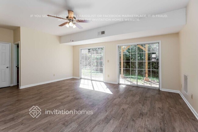 Photo - 2708 Waymar Dr SW