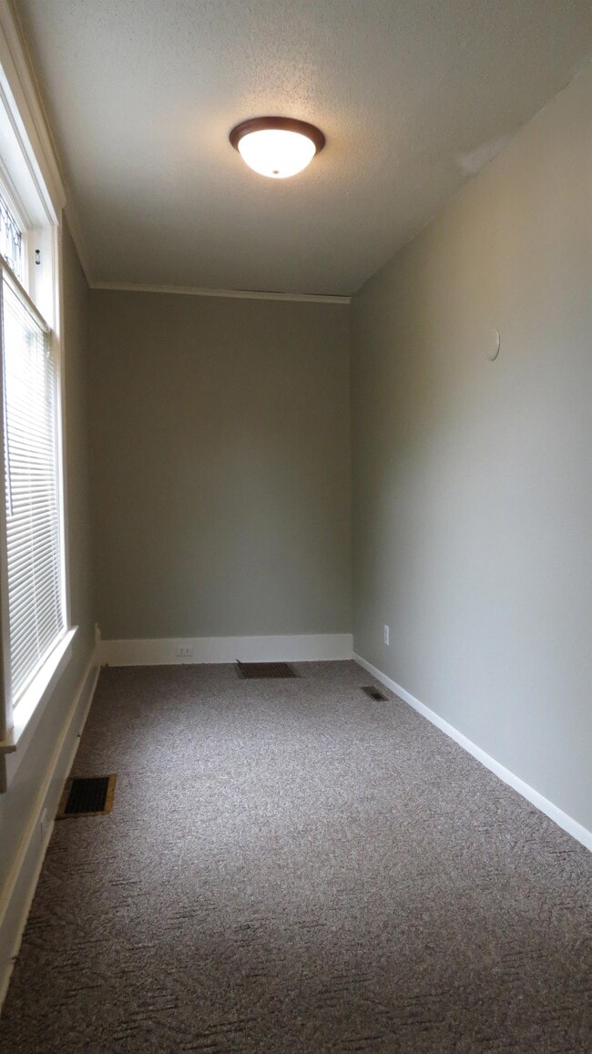 Photo - 402 Lincoln Ave