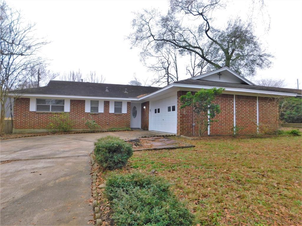 Photo - 2013 Oaklawn Dr