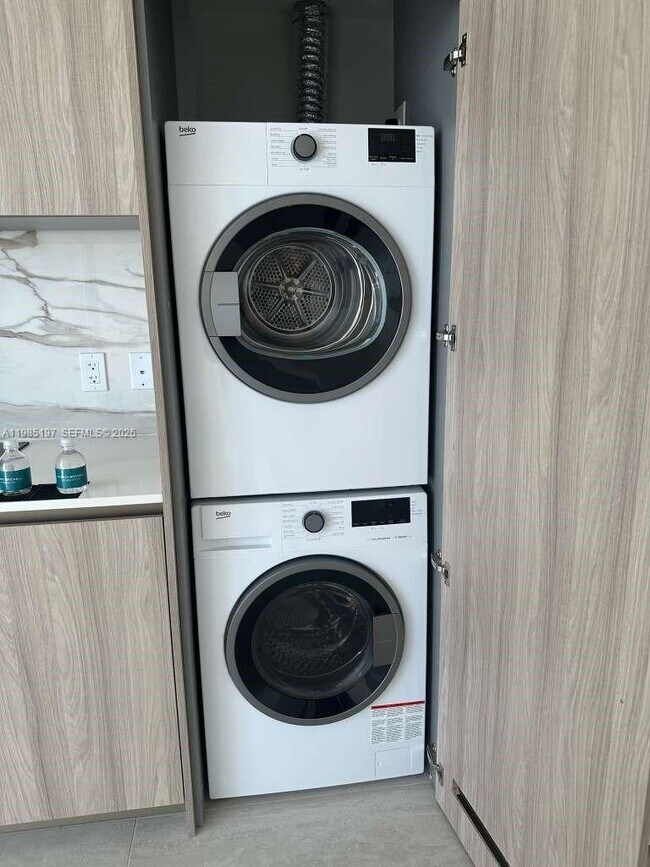 Photo - 77 SE 5th St Unit 15