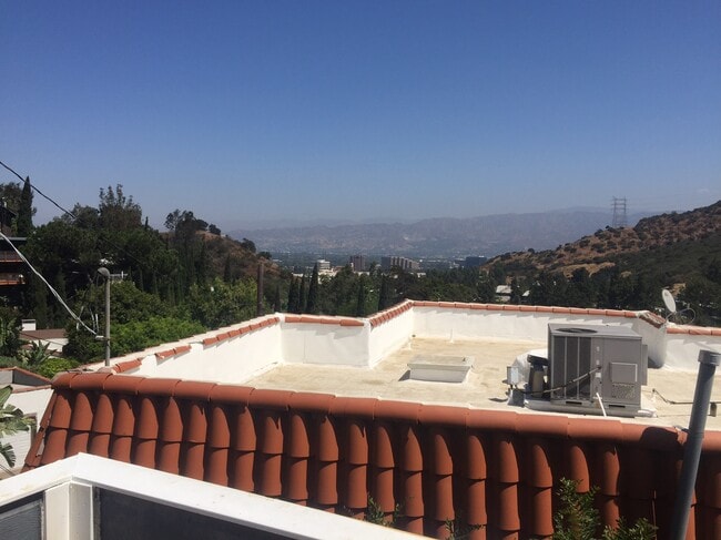 Photo - 3462 Floyd Ter