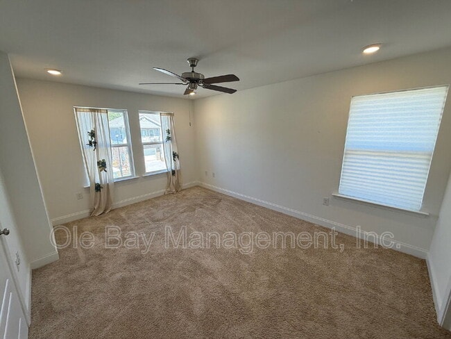 Photo - 6794 Spaniel Dr