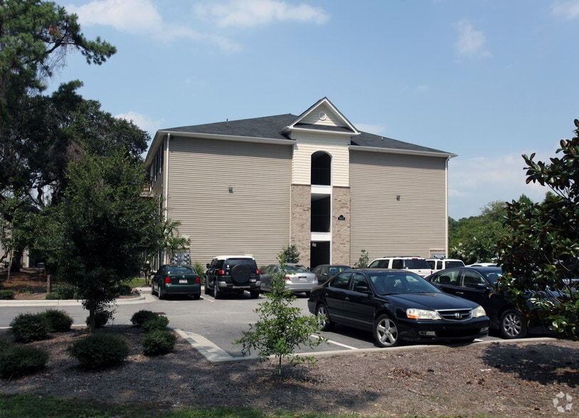 Wilshire Landing Student Living Apartments For Rent in Wilmington, NC