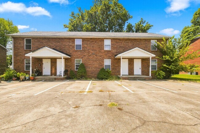 Building Photo - 3264 Tower Dr Unit D
