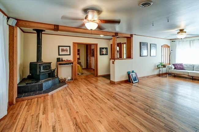 Photo - 2961 Union St