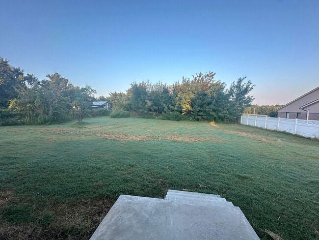Photo - 109 N Choctaw Rd