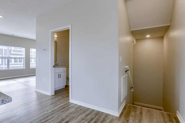 Photo - 20874 T Ct