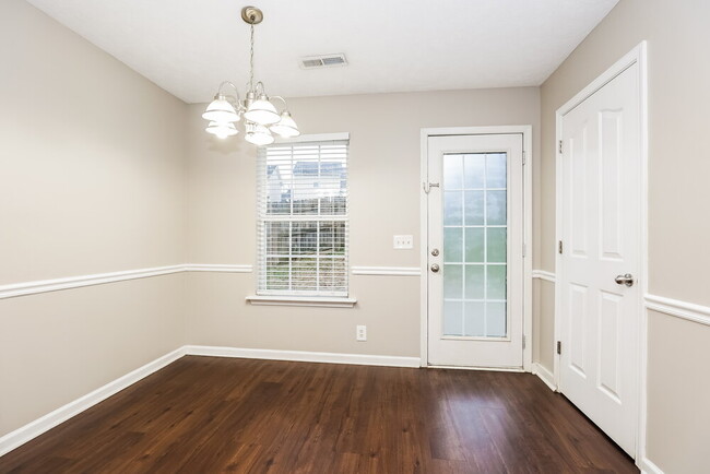 Photo - 8009 Maggie Ct