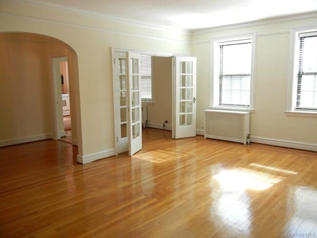 Photo - 14 N Chatsworth Ave Unit 2B