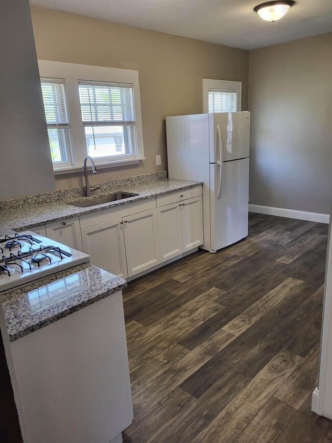 Photo - 310 Whittier Ave Unit 2