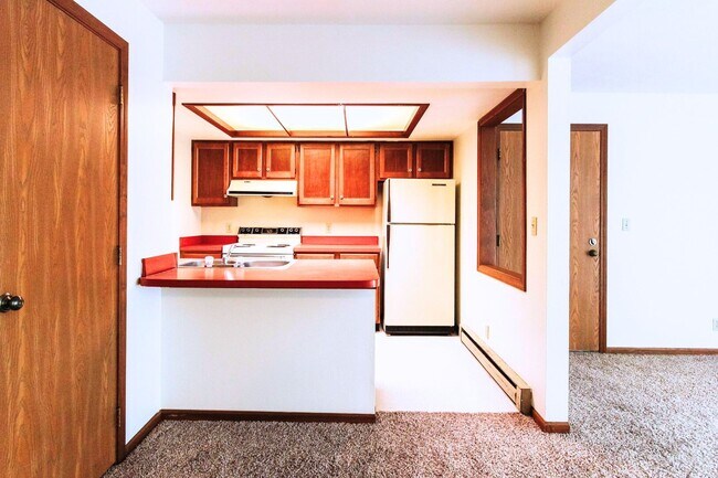 Building Photo - Live Well in Lagrange Unit Apt 313