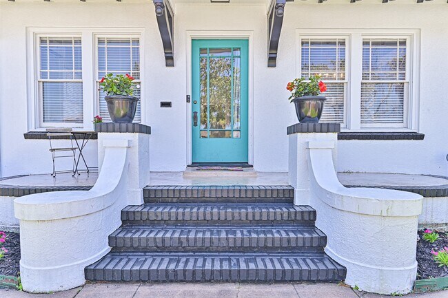 Photo - 3519 Avenue R 1/2