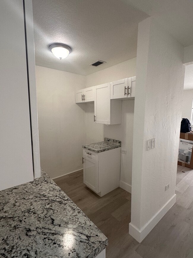 Photo - 121 NW 68th Ave